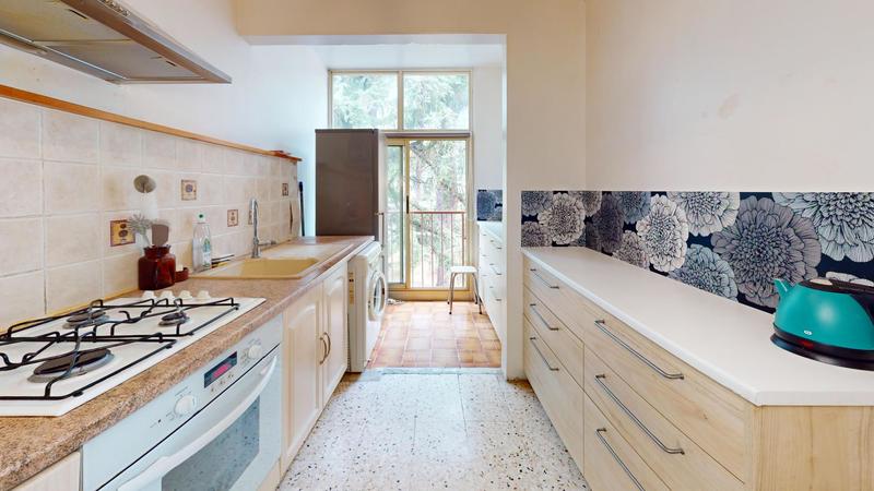 Appartement - 80 m² - 4 pièces