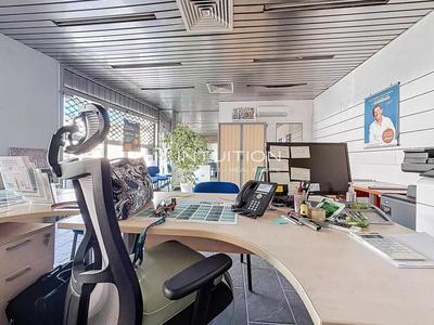 Local commercial - 34 m² - 3 pièces