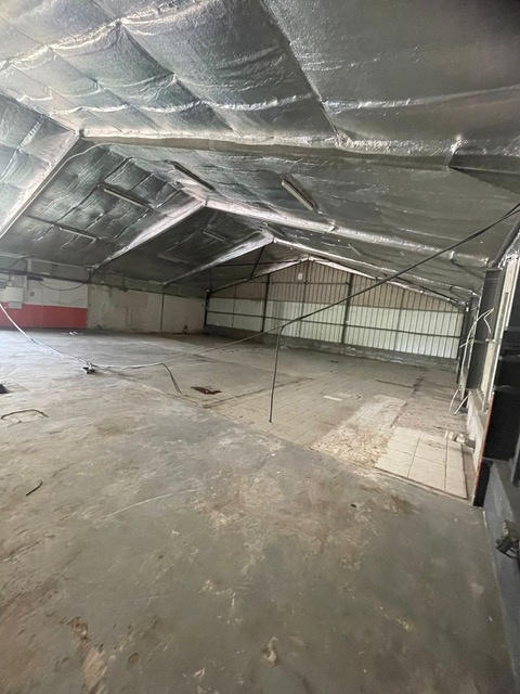 Local commercial - 330 m²