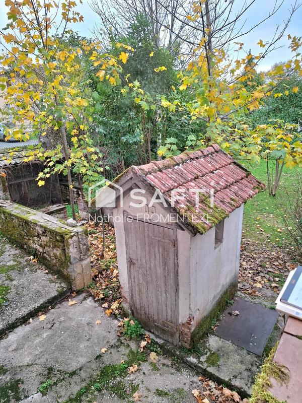 Maison - 235 m² - 8 pièces