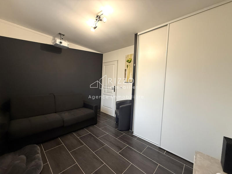 Maison - 98 m² - 4 pièces