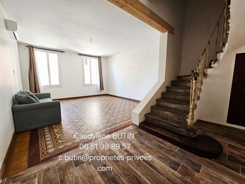 Propriété - 297 m² - 14 pièces