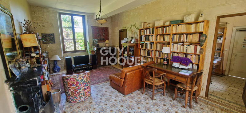 Maison - 342 m² - 14 pièces