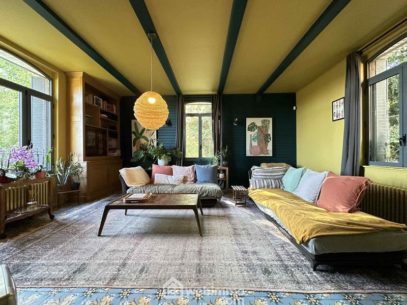 Maison - 187 m² - 8 pièces