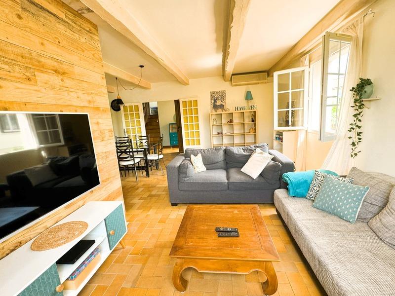 Maison - 160 m² - 7 pièces