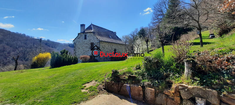 Maison - 142 m² - 5 pièces