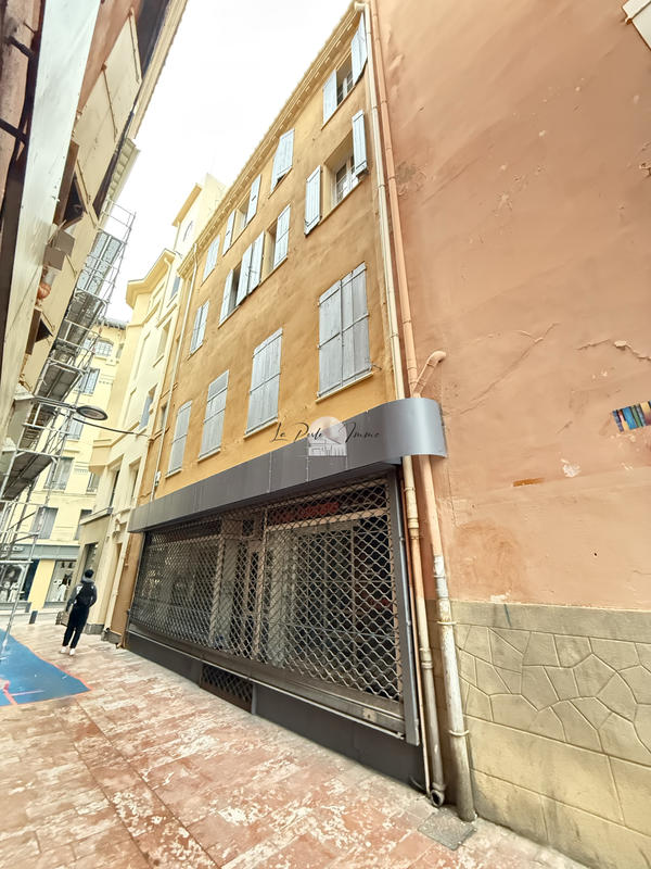 Local commercial - 105 m²