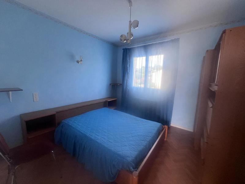 Maison - 180 m² - 8 pièces