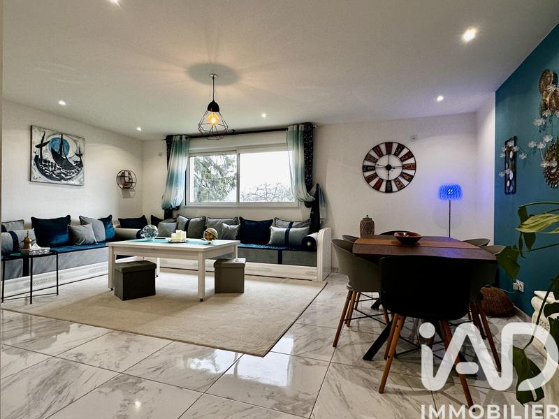 Maison - 312 m² - 13 pièces