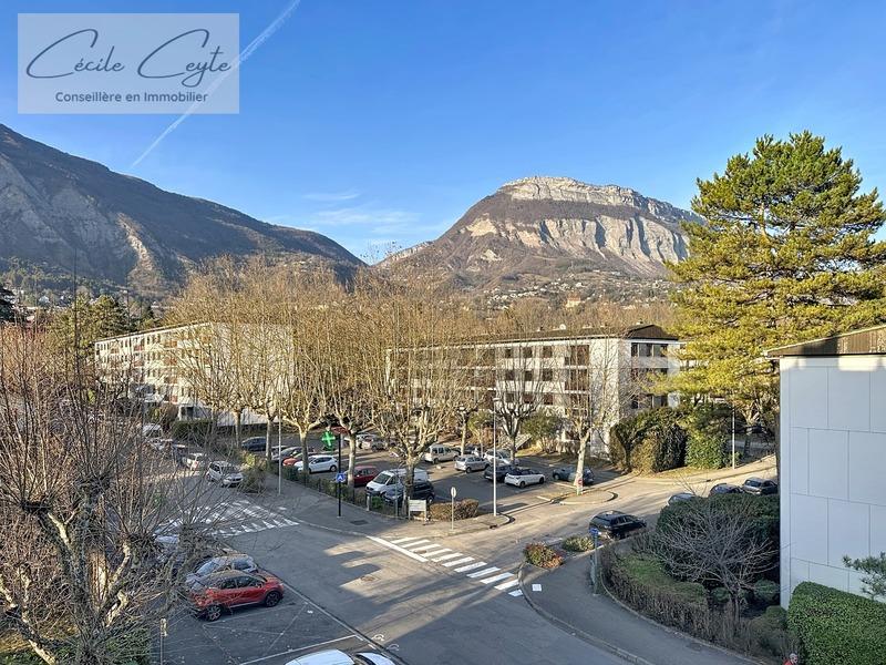 Appartement - 74 m² - 5 pièces