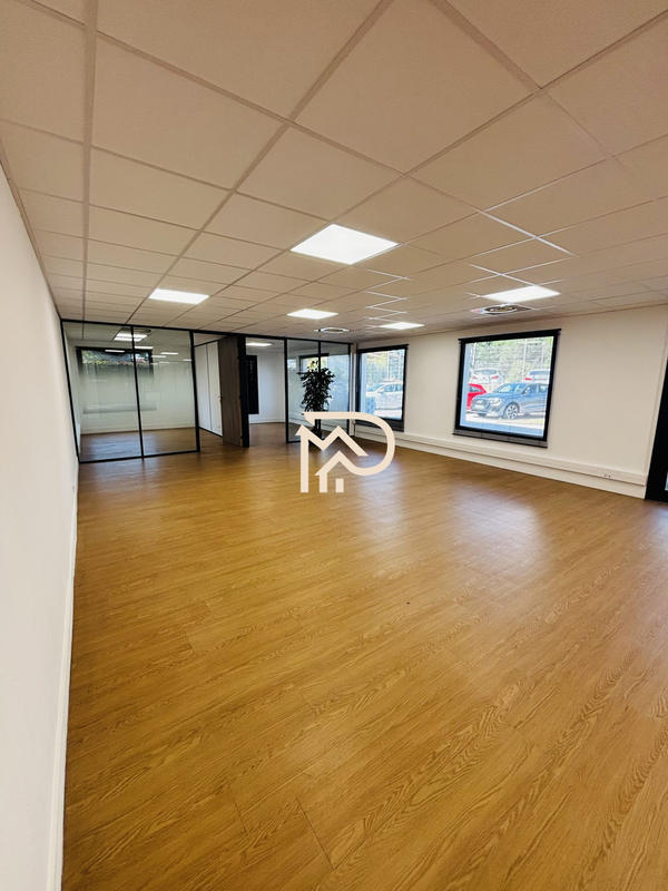 Local d'activités - 170 m²