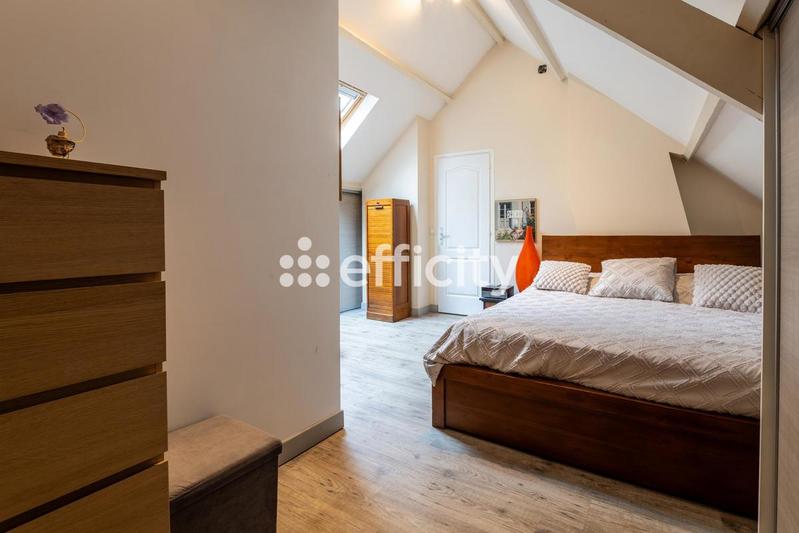 Maison - 173 m² - 7 pièces