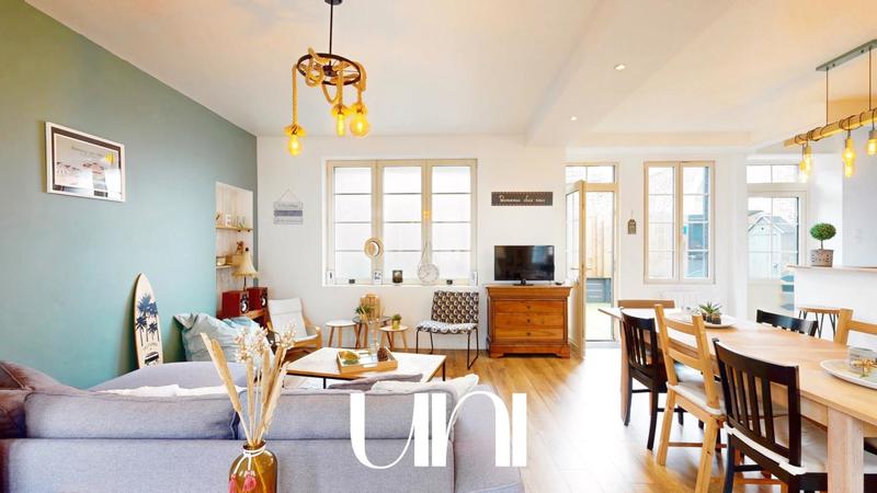 Maison - 90 m² - 4 pièces