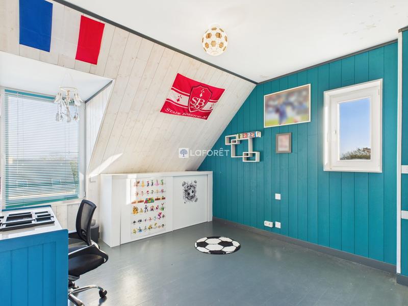 Maison contemporaine - 180 m² - 7 pièces