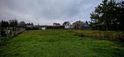Terrain constructible - 1 430 m²
