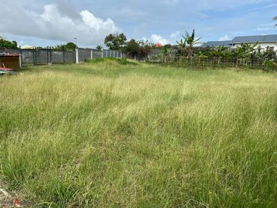 Terrain constructible - 923 m²