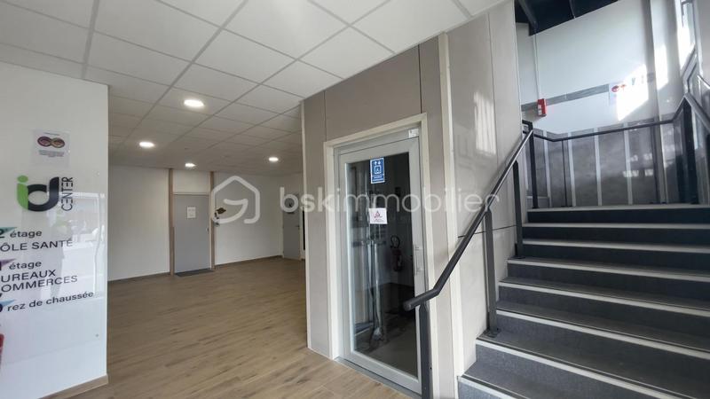 Bureau - 19 m² - 1 pièce