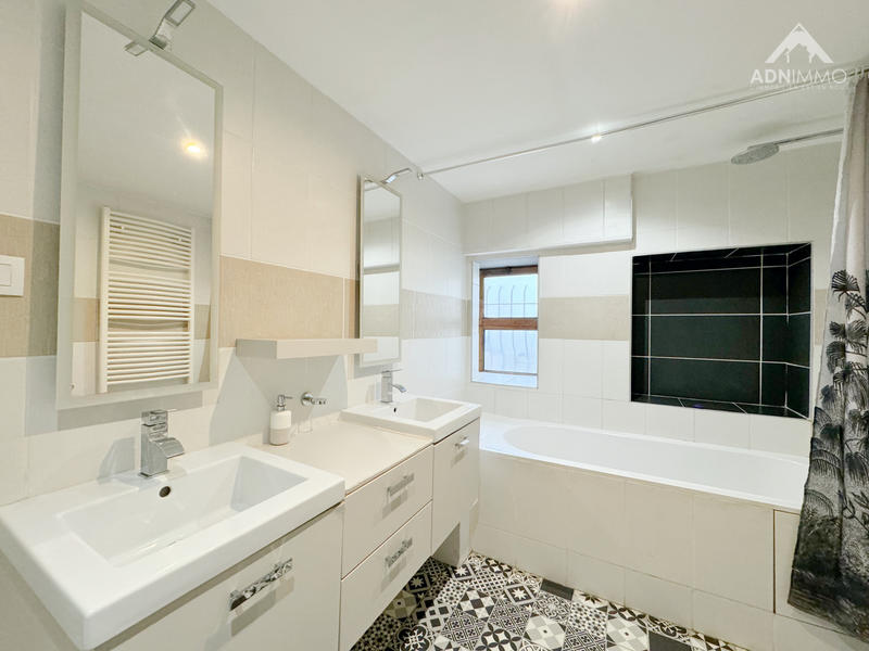 Maison - 173 m² - 7 pièces