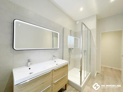 Appartement - 90 m² - 4 pièces