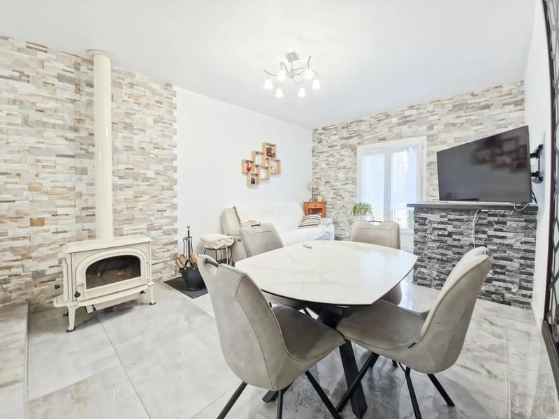 Maison - 115 m² - 6 pièces