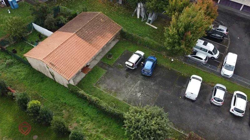 Studio - 25 m² - 1 pièce