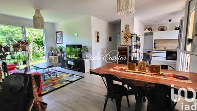 Maison - 90 m² - 3 pièces