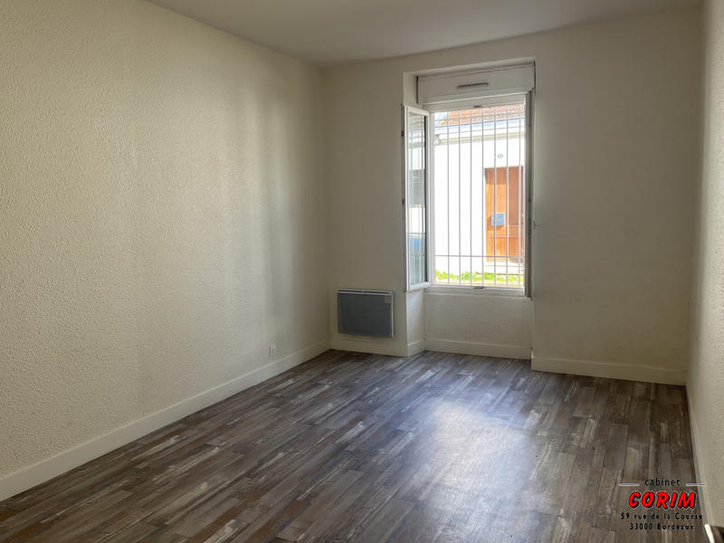 Appartement - 77 m² - 2 pièces