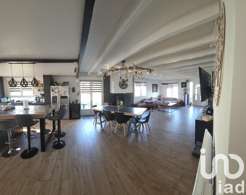 Maison - 198 m² - 5 pièces