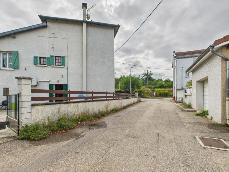 Maison - 200 m² - 9 pièces