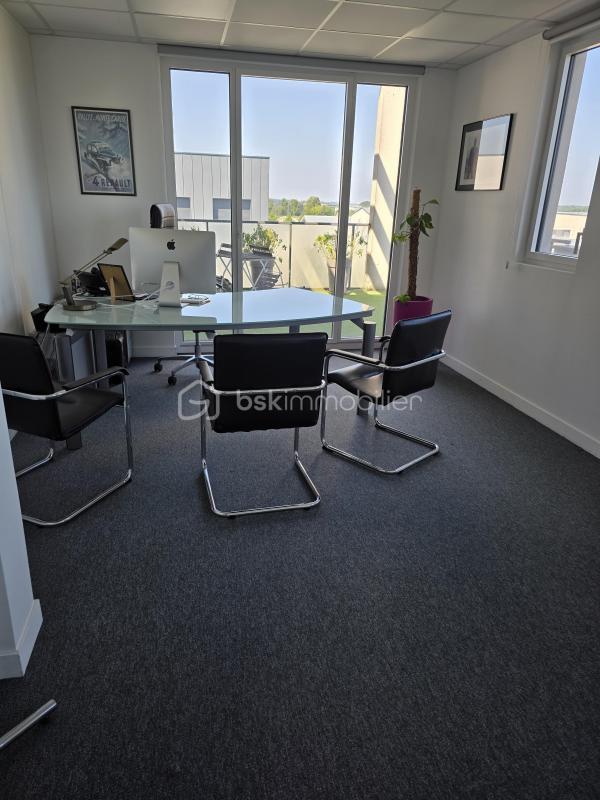 Bureau - 234 m² - 12 pièces