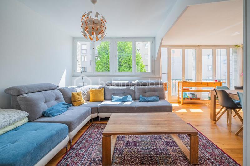 Appartement - 90 m² - 4 pièces