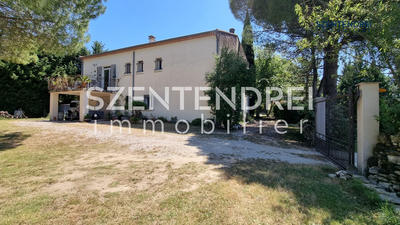 Maison - 180 m² - 7 pièces