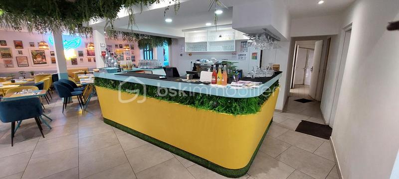 Immeuble - 176 m² - 6 pièces