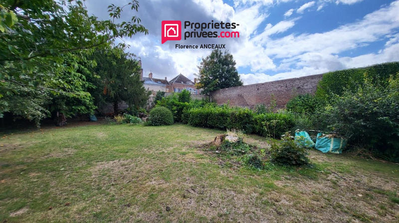 Maison - 326 m² - 8 pièces