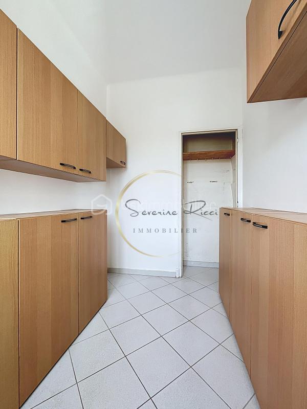 Pavillon - 130 m² - 6 pièces