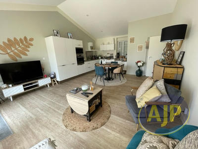 Maison - 64 m² - 3 pièces