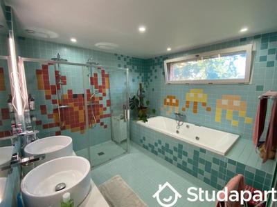 Chambre - 13 m² - 1 pièce