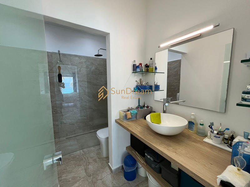 Appartement - 180 m² - 3 pièces