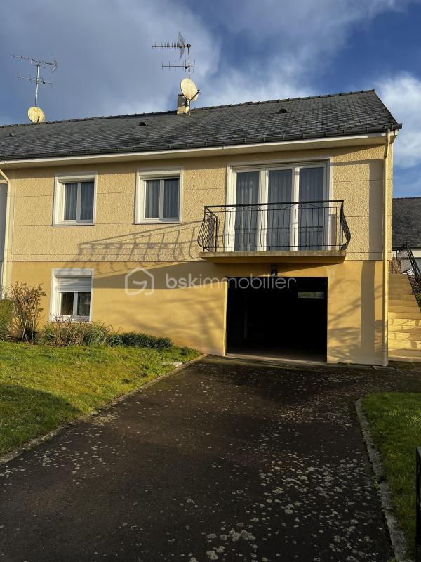 Maison traditionnelle - 91 m² - 4 pièces