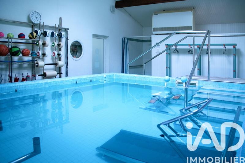 Maison - 266 m² - 7 pièces