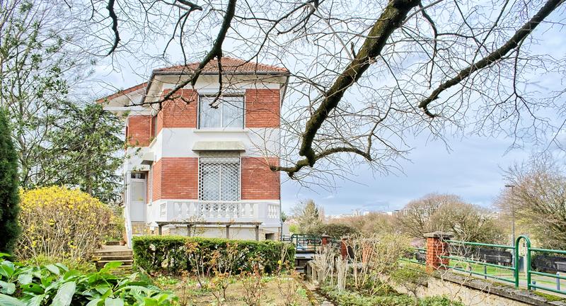 Maison - 92 m² - 4 pièces