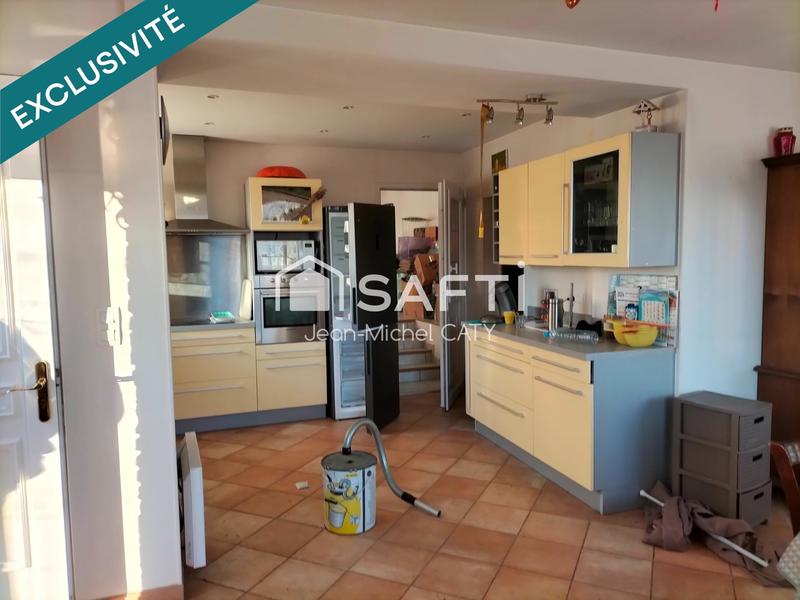 Maison - 140 m² - 5 pièces