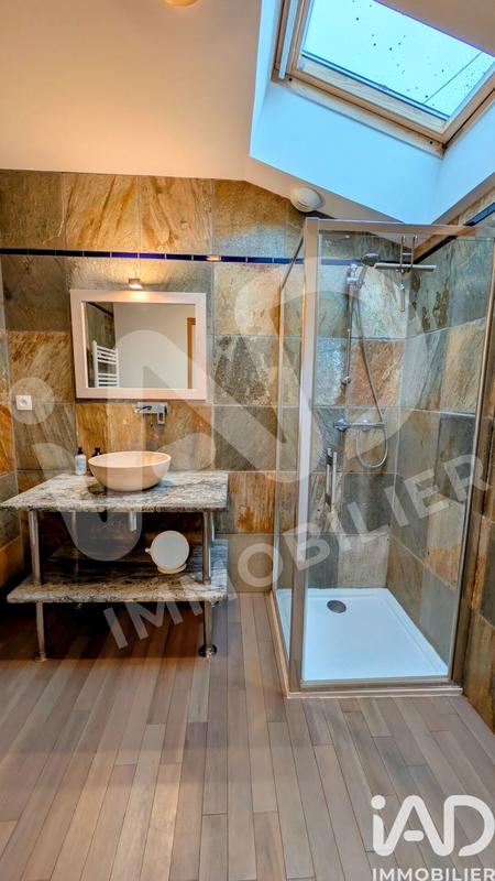 Maison - 345 m² - 11 pièces