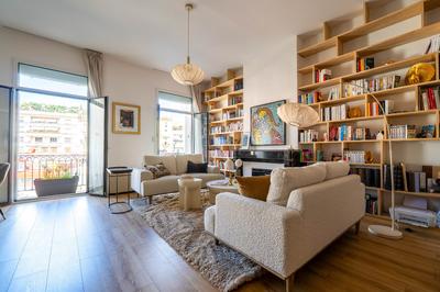 Appartement - 206 m² - 5 pièces