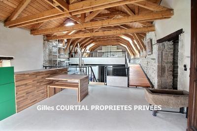 Corps de ferme - 240 m² - 7 pièces