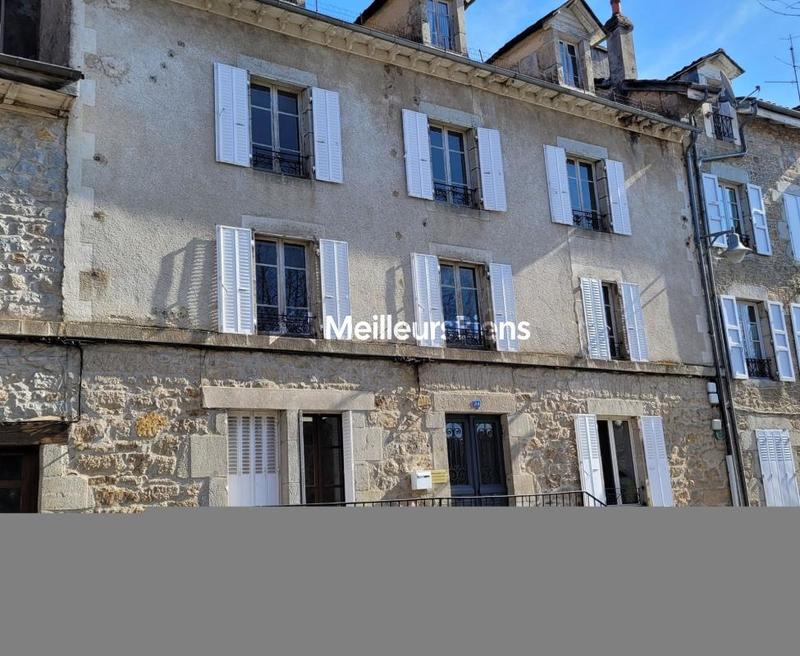 Immeuble - 270 m² - 13 pièces