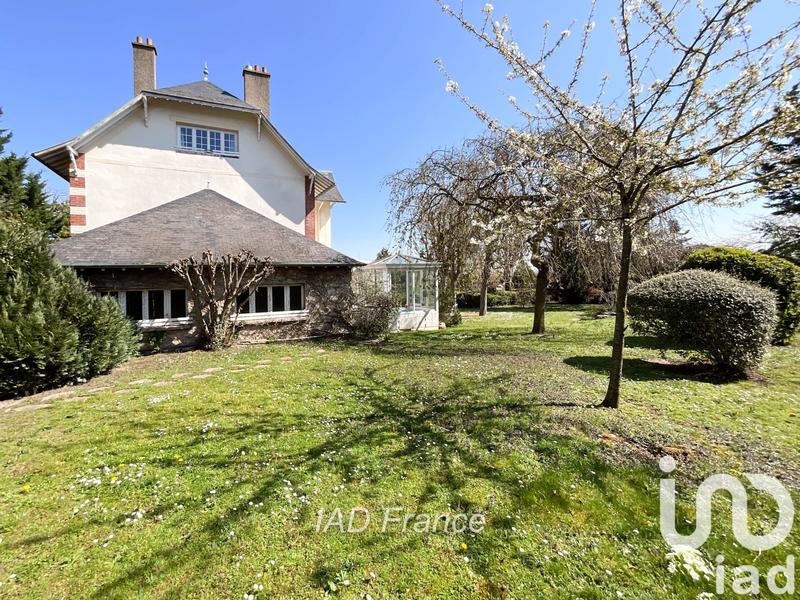 Maison - 230 m² - 10 pièces