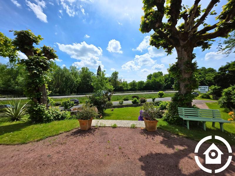 Maison - 292 m² - 8 pièces