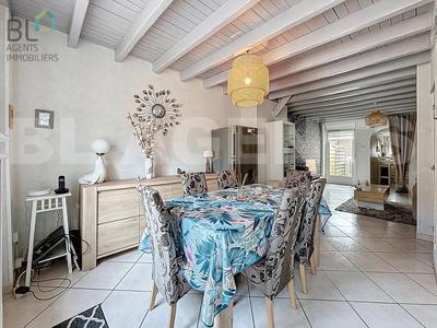 Maison - 92 m² - 7 pièces