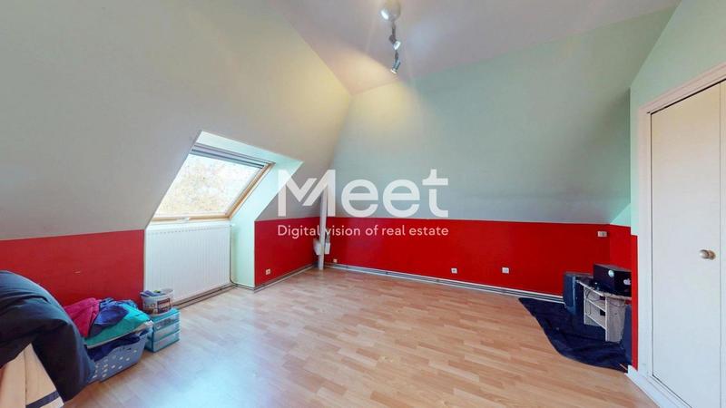 Propriété - 255 m² - 8 pièces